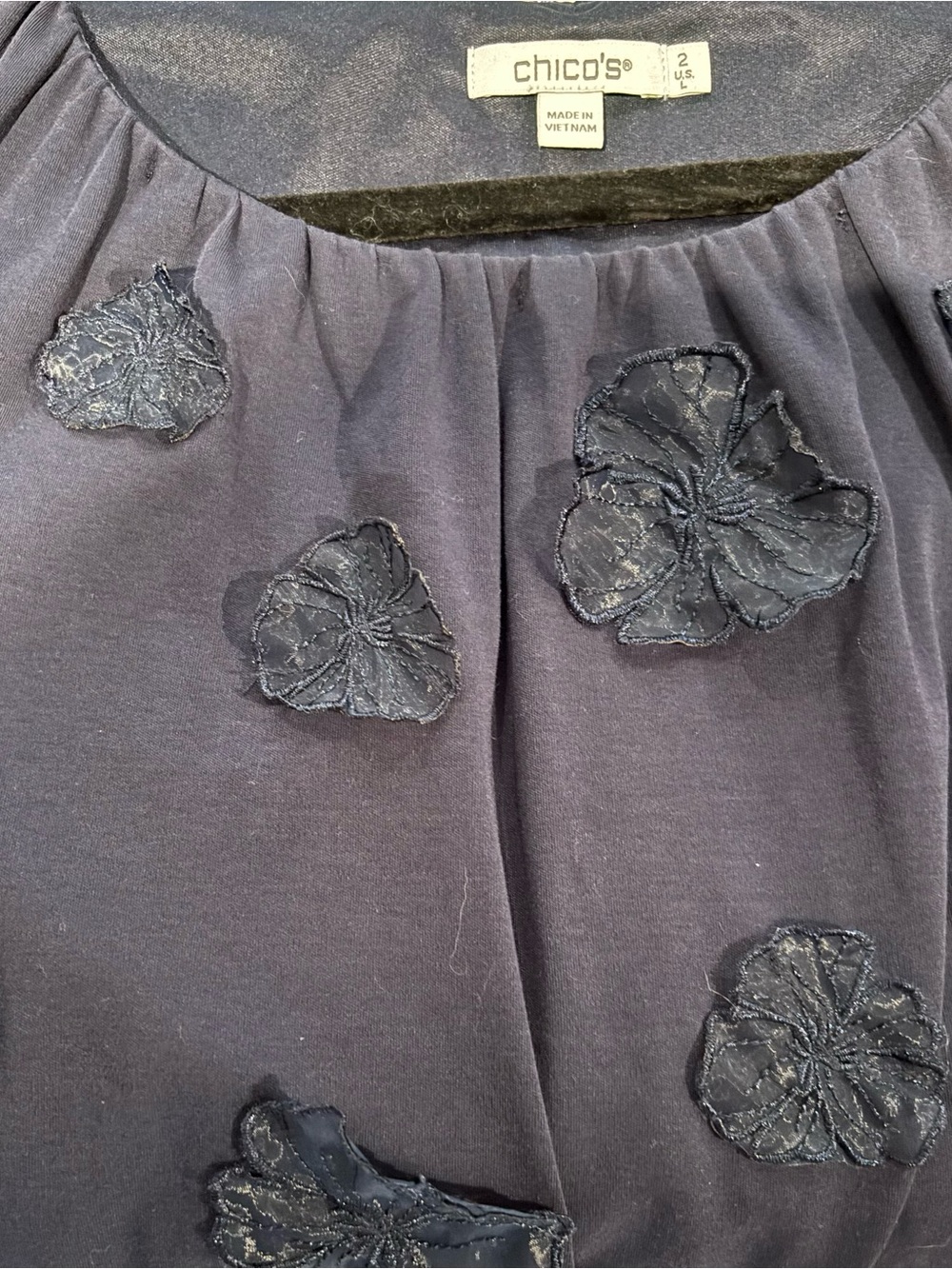 Chico's Navy Floral Appliqué Bubble Hem Shirt - Chico’s Size 2
